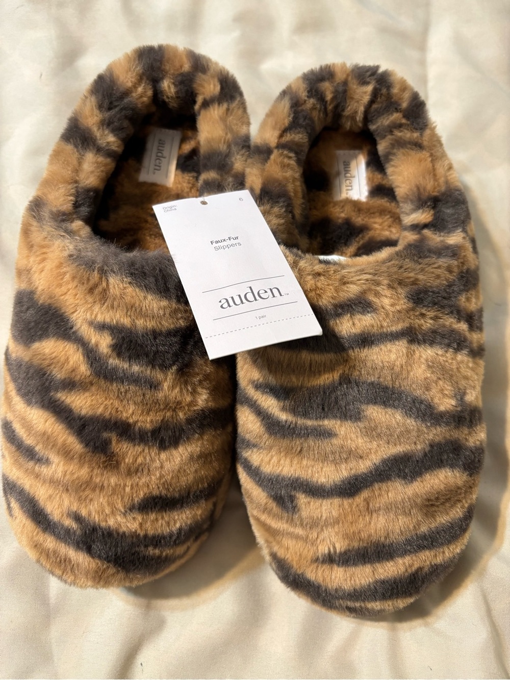AUDEN Faux-Fur Tiger Stripe Slippers - Brown & Black
Size 6
